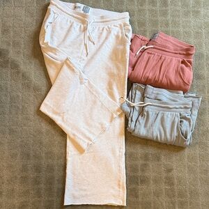 GAP women’s sweatpants set of 3